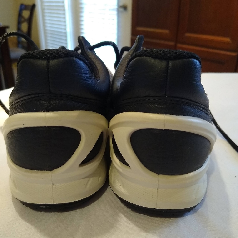 Ecco Biom Size 7  sneaker - Picture 6 of 6